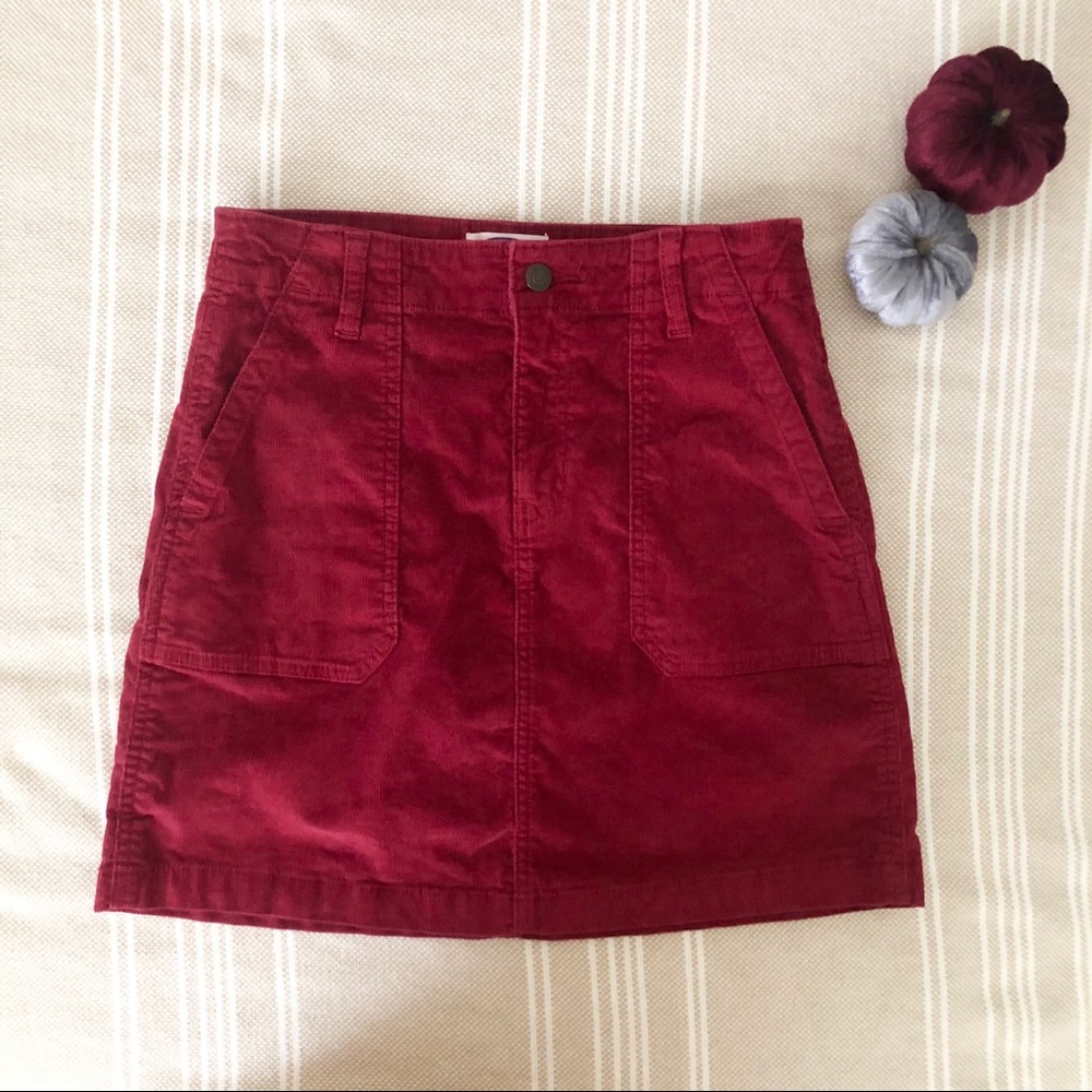 Old Navy Women’s Burgundy Skirt